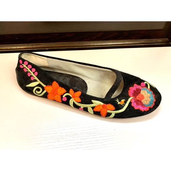 BareTraps Shoes - BARETRAPS Ballet Flats